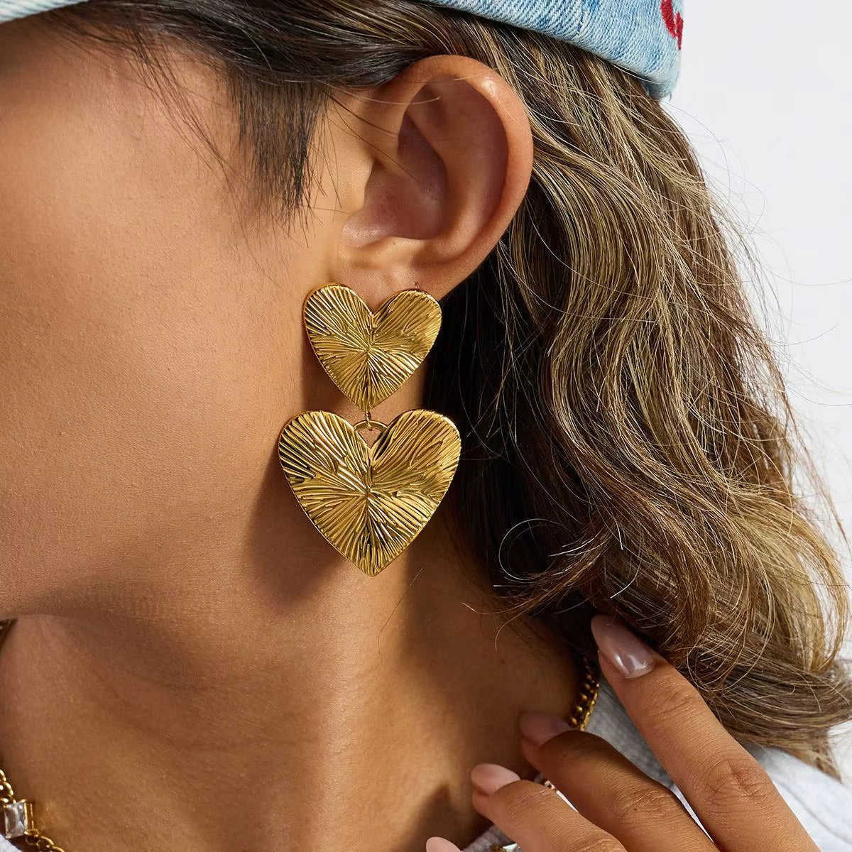 18K Gold Plated Ribbed Big Heart Pendant Earrings