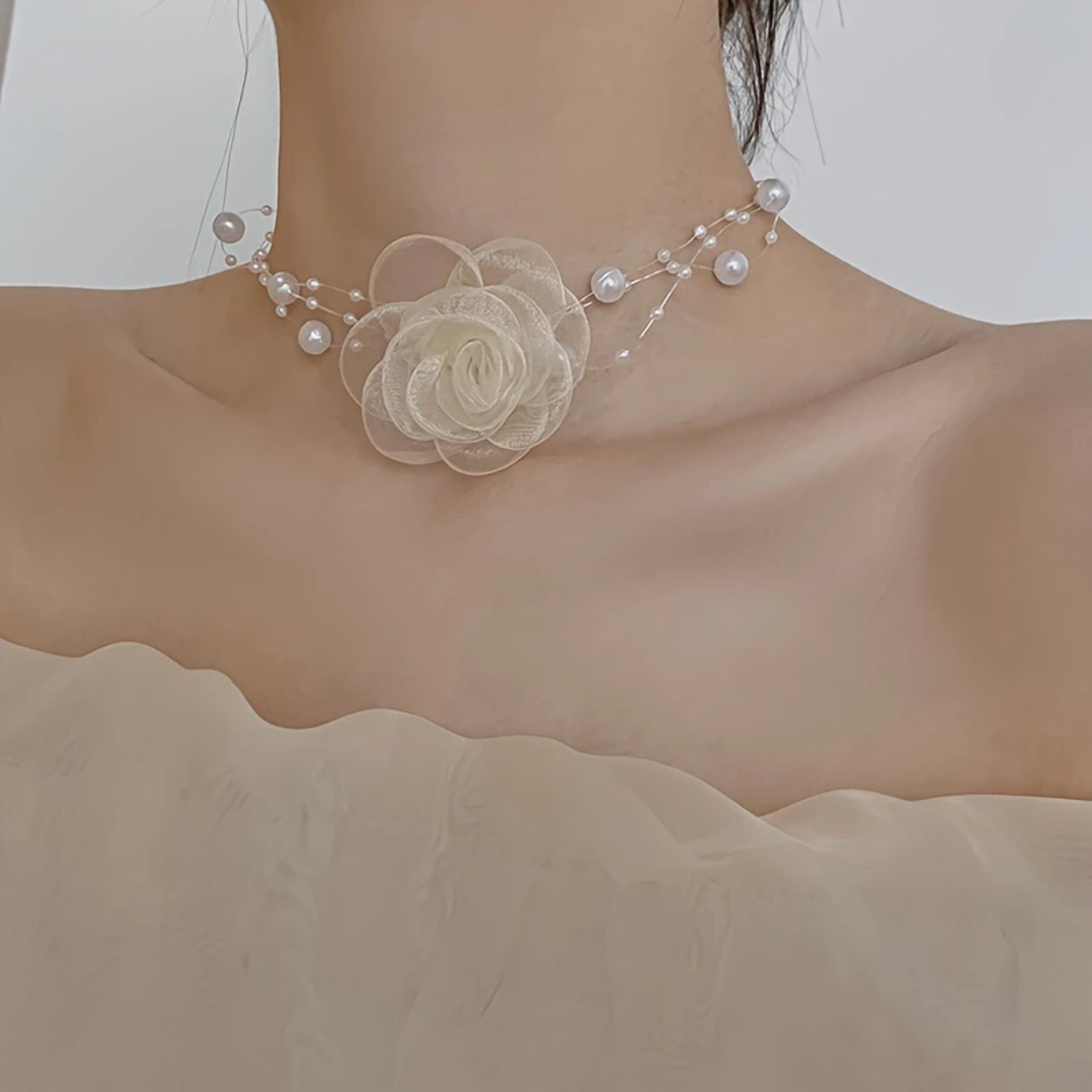 French Romantic Multi-Layer Imitation Pearl Flower Necklace