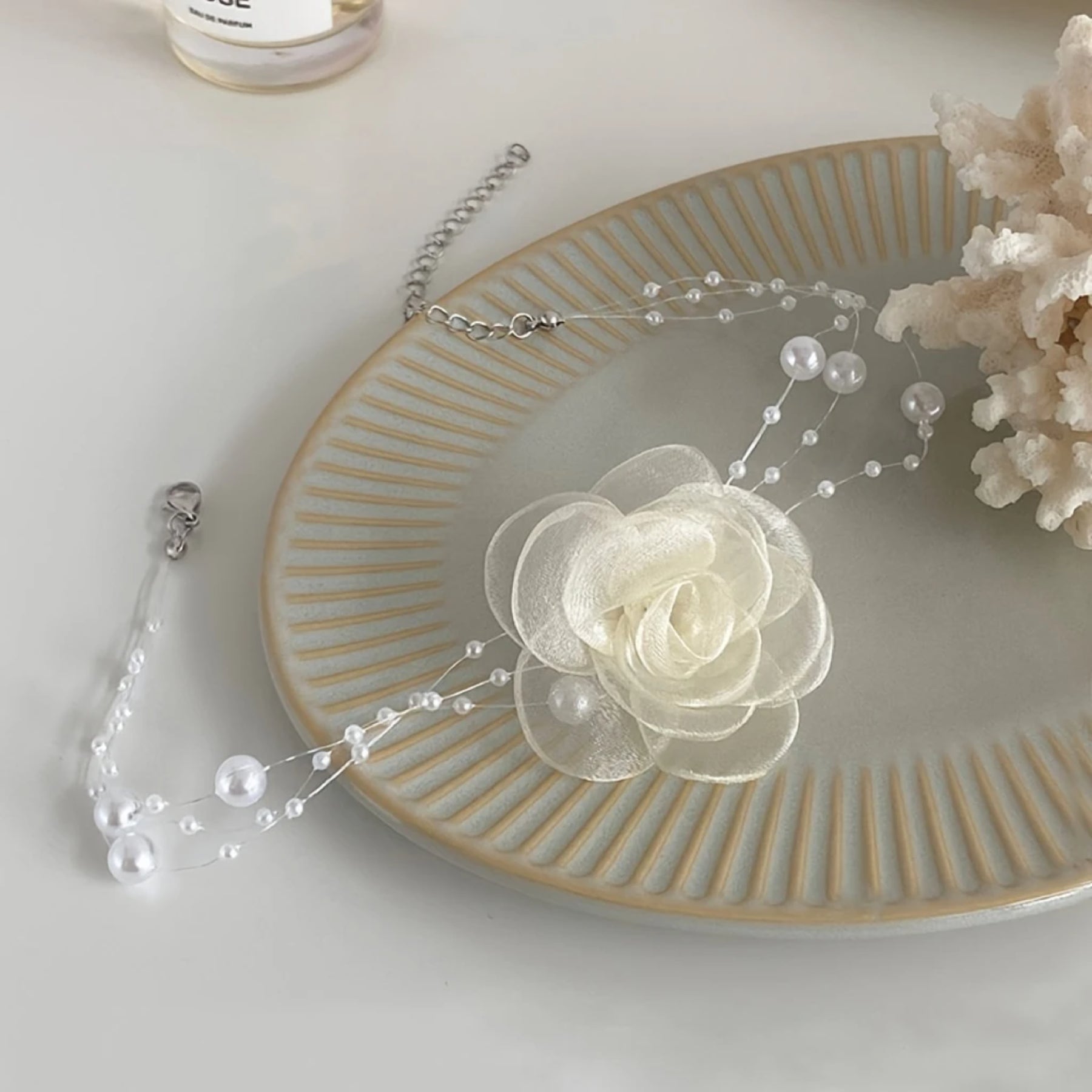 French Romantic Multi-Layer Imitation Pearl Flower Necklace