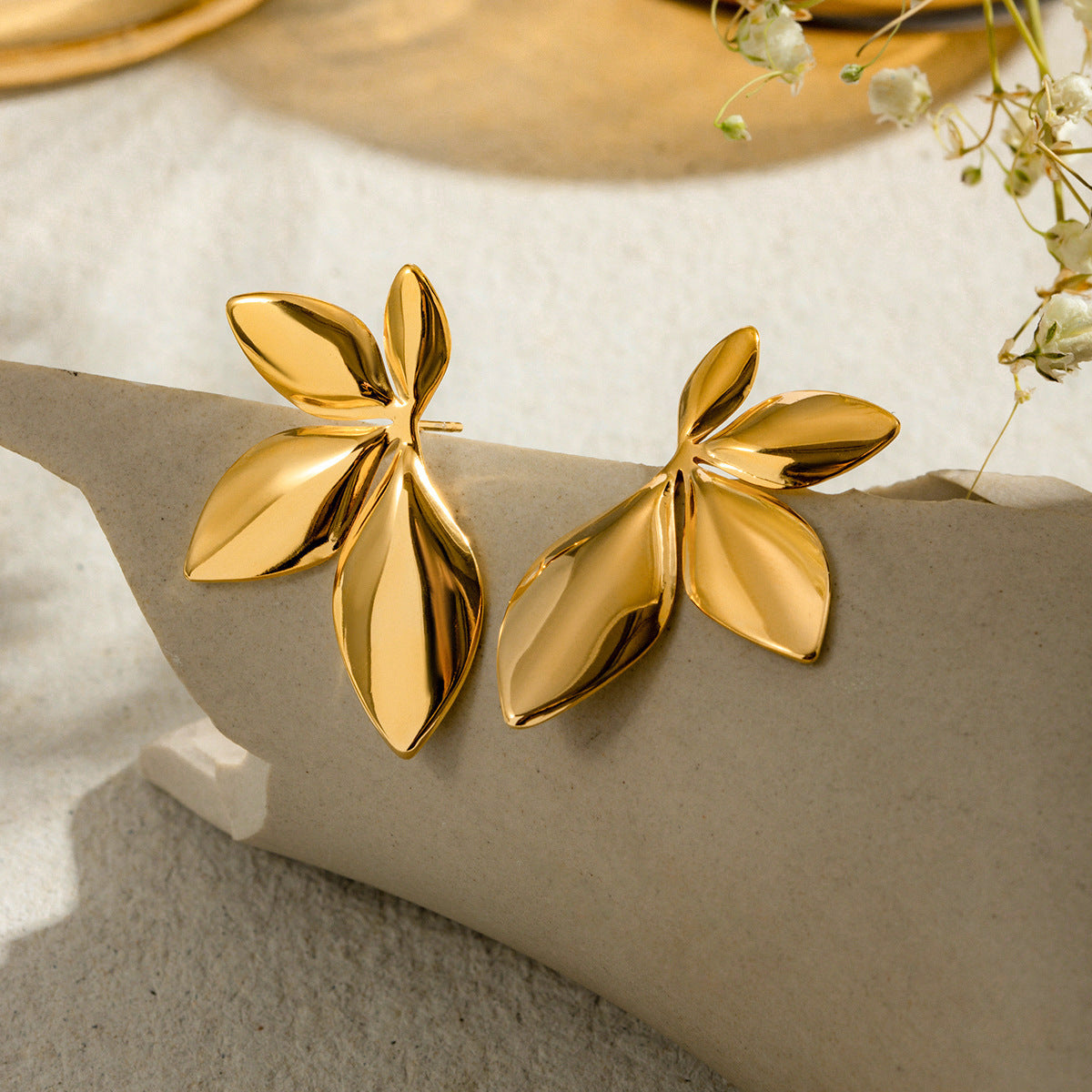 18k Gold Plated Elegant Leaf Shaped Stud Earrings for Women