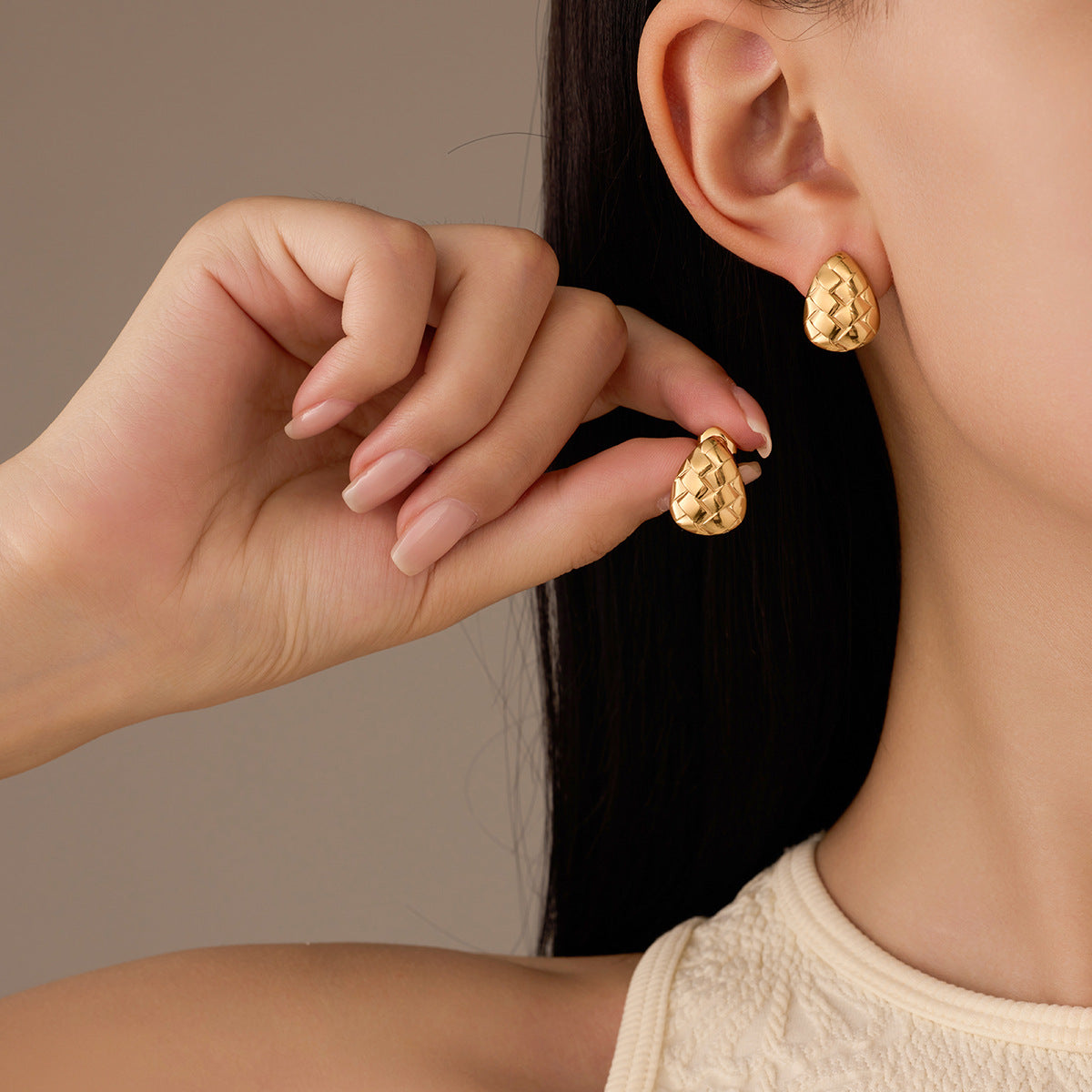 18K Gold Plated Diamond Grid Water Drop Earrings