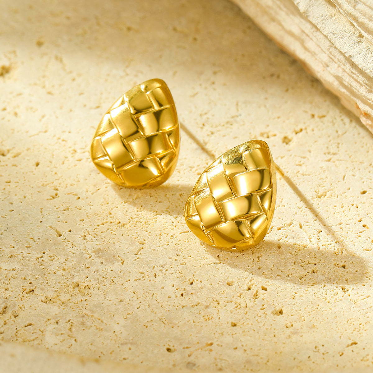 18K Gold Plated Diamond Grid Water Drop Earrings