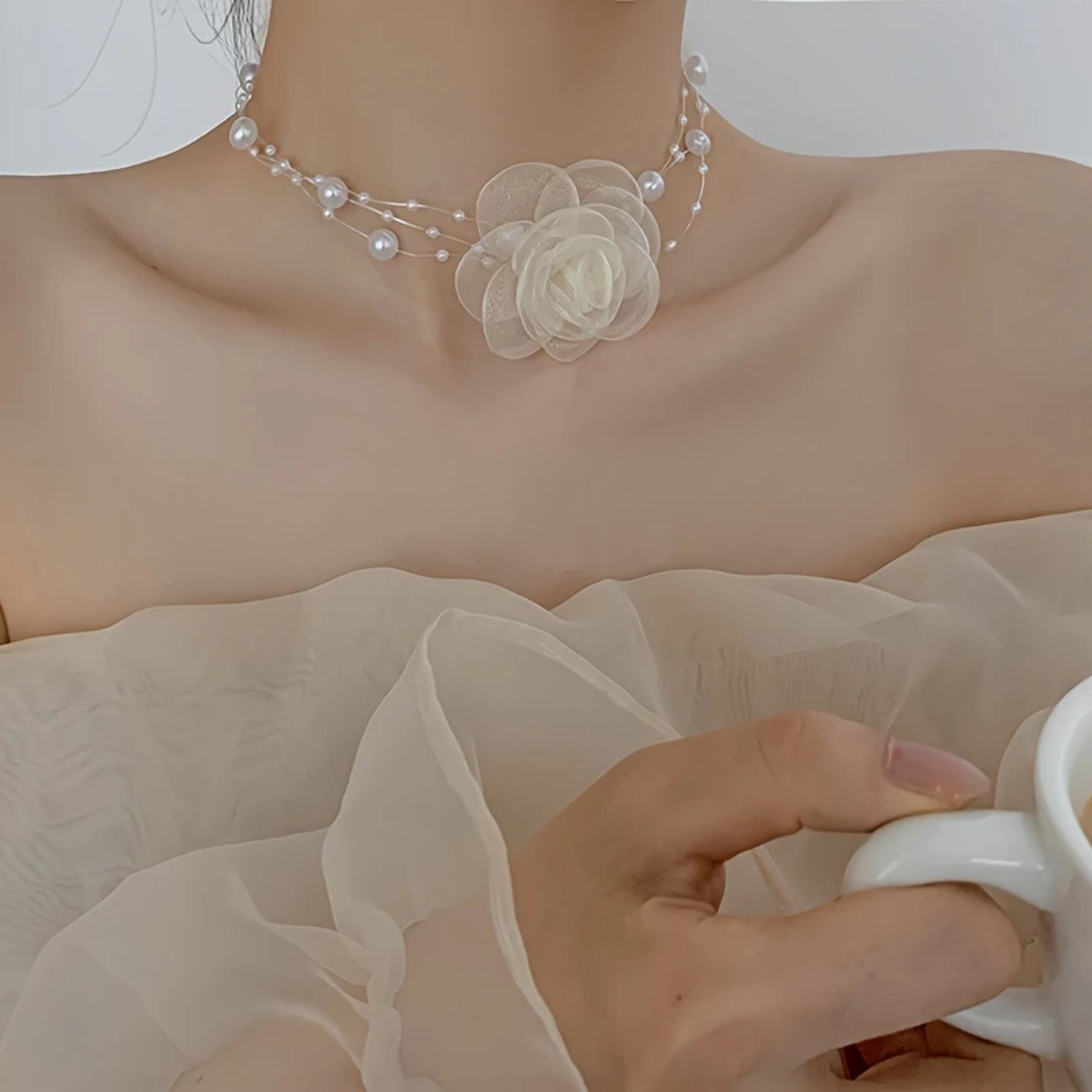 French Romantic Multi-Layer Imitation Pearl Flower Necklace