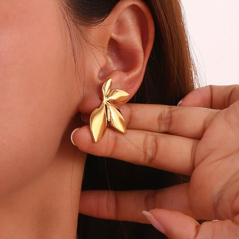 18k Gold Plated Elegant Leaf Shaped Stud Earrings for Women