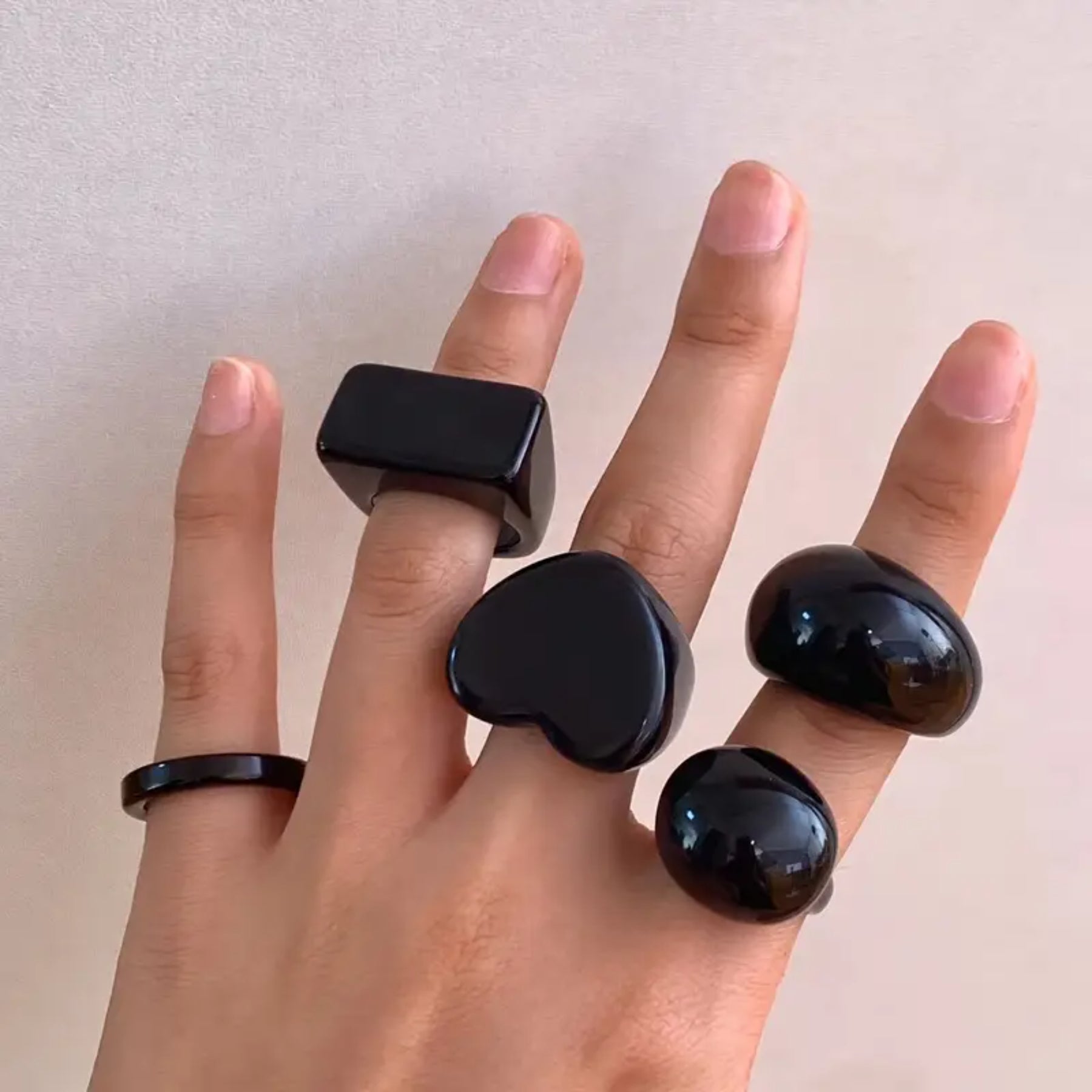 5Pcs Vintage Boho Style Resin Ring Set - Geometric and Heart Shapes(Black)