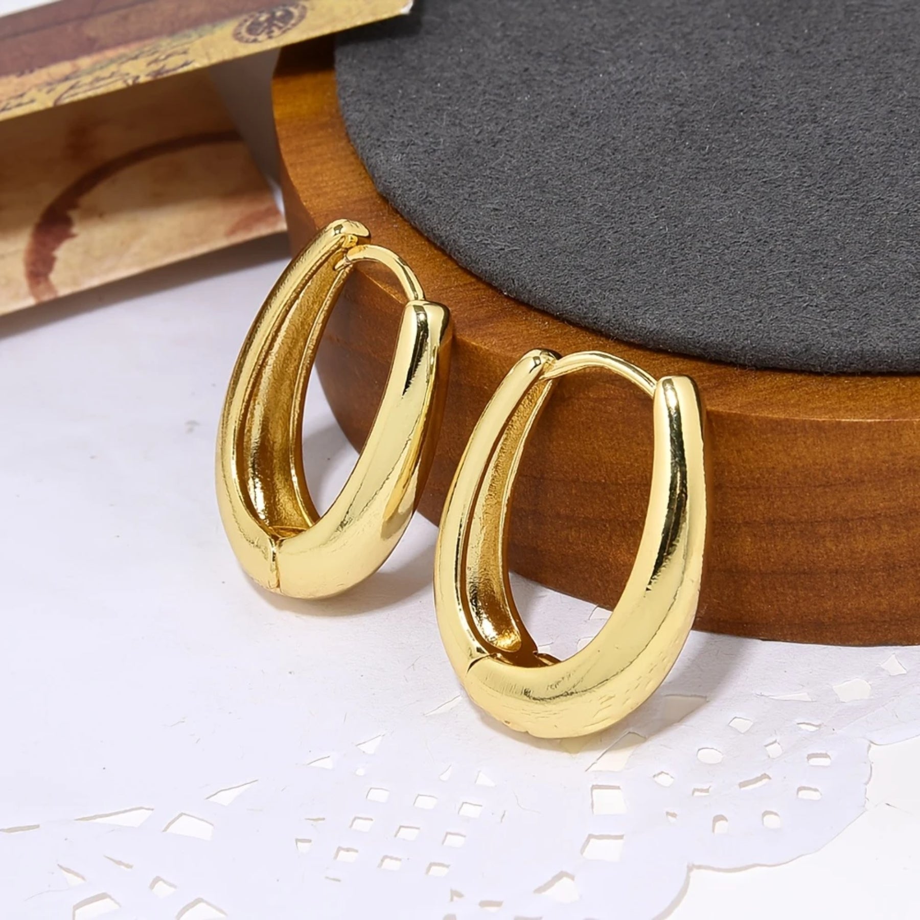 18K Gold/ Silver Plated Chunky Hoop Earrings-Oval Shape(Classic Design)