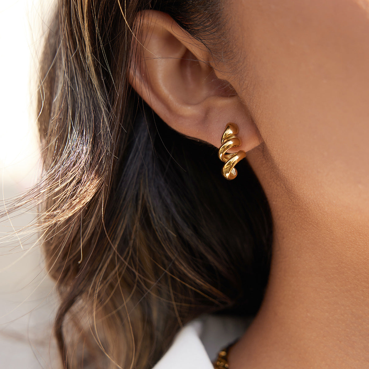 Minimalist 18K Gold Plated Spiral Twist Hoop Earrings